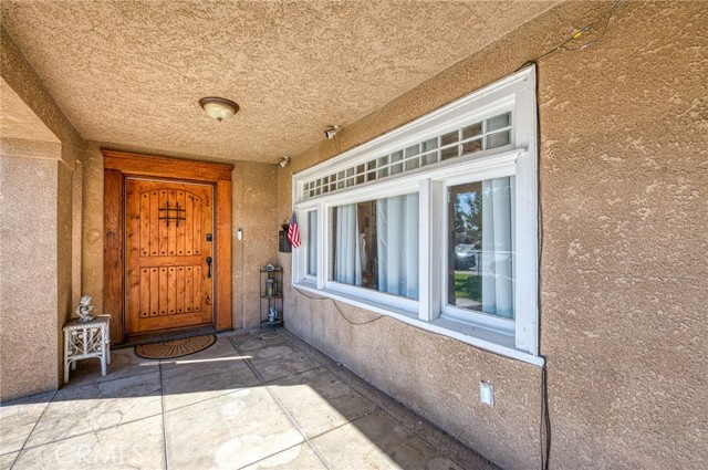 Detail Gallery Image 2 of 40 For 3525 E Ventura Ave, Fresno,  CA 93702 - 4 Beds | 2 Baths