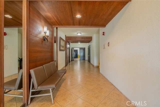 Detail Gallery Image 38 of 40 For 1305 N Columbus Ave #112,  Glendale,  CA 91202 - 2 Beds | 2 Baths