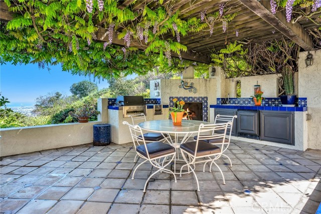 Detail Gallery Image 34 of 38 For 2960 Crownview Dr, Rancho Palos Verdes,  CA 90275 - 4 Beds | 3 Baths