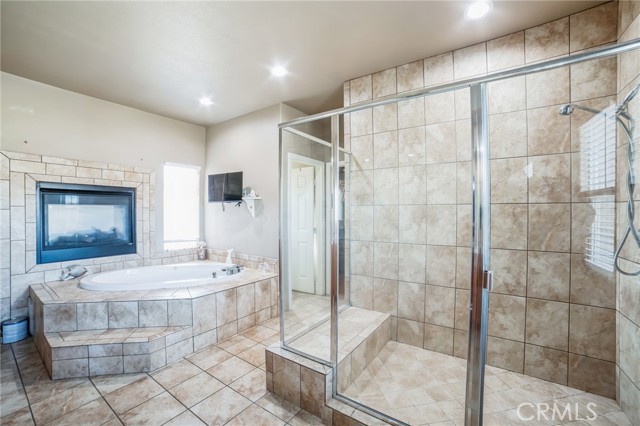 15990 Tinta Road, Apple Valley CA: https://media.crmls.org/medias/0bc09cf6-6865-470d-9e68-1884bc7de197.jpg