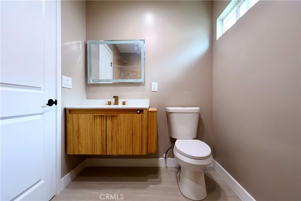 https://media.crmls.org/medias/0bc0cdb8-4062-4ab6-9d75-70d95ad8d32b.jpg?preset=X-Large