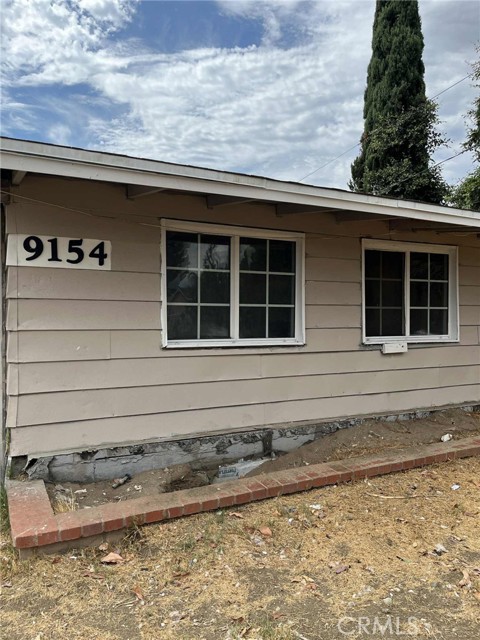 Detail Gallery Image 11 of 13 For 9154 Laurel Ave, Fontana,  CA 92335 - 6 Beds | 2 Baths