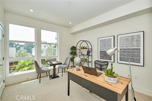 Detail Gallery Image 7 of 20 For 820 Mission St #202,  South Pasadena,  CA 91030 - 3 Beds | 3 Baths