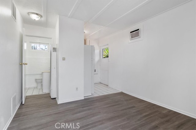 18713 Vanowen Street, Reseda CA: https://media.crmls.org/medias/0bc4f1a4-0555-409e-a561-3c90202aa386.jpg