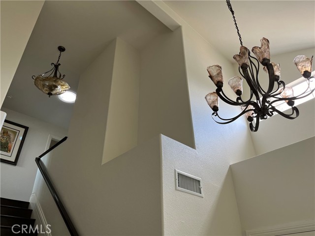 Detail Gallery Image 10 of 37 For 703 S Morningstar Dr, Anaheim,  CA 92808 - 3 Beds | 2/1 Baths