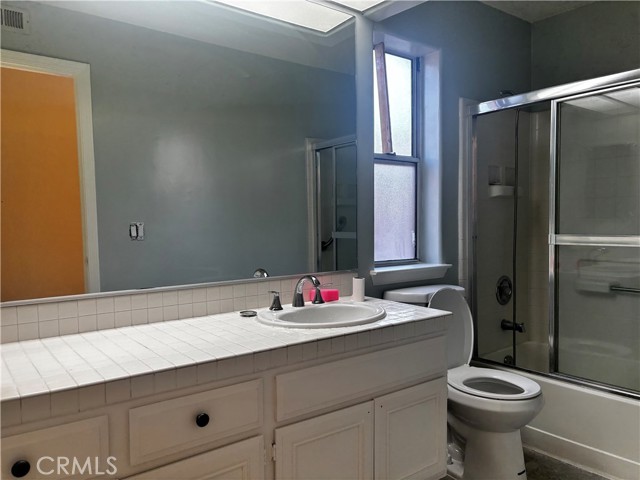 Detail Gallery Image 10 of 15 For 44559 Aspen St, Lancaster,  CA 93535 - 4 Beds | 4 Baths