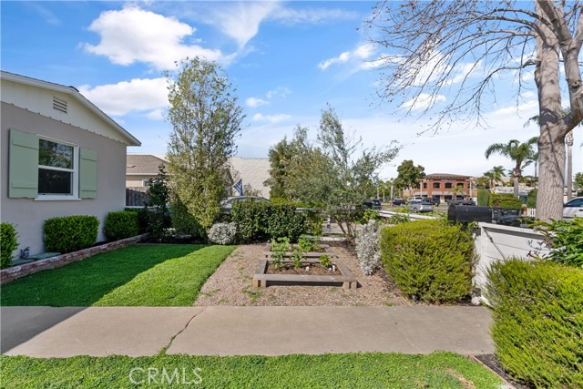 Detail Gallery Image 33 of 59 For 130 -132 S Lime St, Orange,  CA 92868 - 6 Beds | 3 Baths