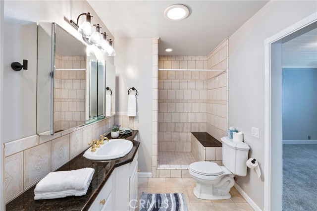 Detail Gallery Image 24 of 44 For 6034 Pepperwood, Lakewood,  CA 90712 - 3 Beds | 2 Baths