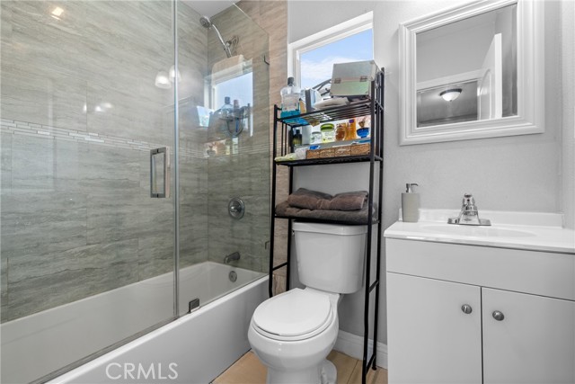 Detail Gallery Image 15 of 26 For 10924 Grape St, Los Angeles,  CA 90059 - 3 Beds | 2 Baths