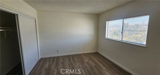 Detail Gallery Image 5 of 8 For 1021 Clark St, Riverside,  CA 92501 - 3 Beds | 2/1 Baths