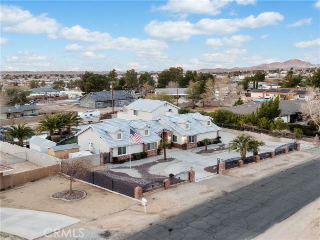 13136 Tawya Road, Apple Valley CA: https://media.crmls.org/medias/0bca6c46-61dc-4d79-aa3f-80420243dd68.jpg