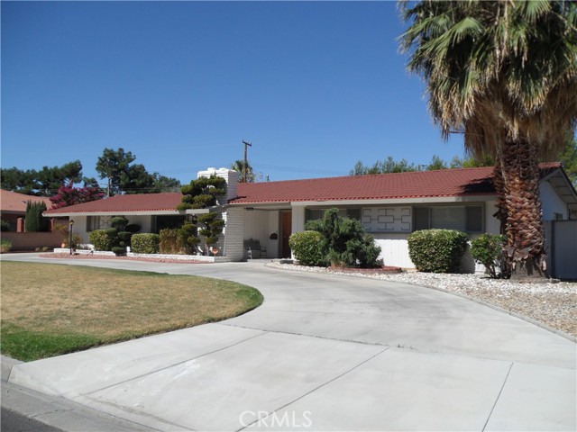 Detail Gallery Image 2 of 33 For 44753 Lowtree Ave, Lancaster,  CA 93534 - 3 Beds | 2 Baths