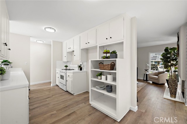 Detail Gallery Image 13 of 42 For 10830 La Terraza Avenue, Fountain Valley,  CA 92708 - 5 Beds | 2 Baths