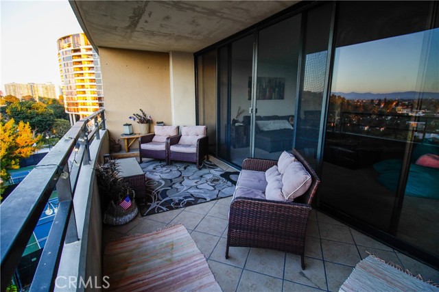 Detail Gallery Image 8 of 69 For 4316 Marina City Dr. #231,  Marina Del Rey,  CA 90292 - 2 Beds | 2 Baths
