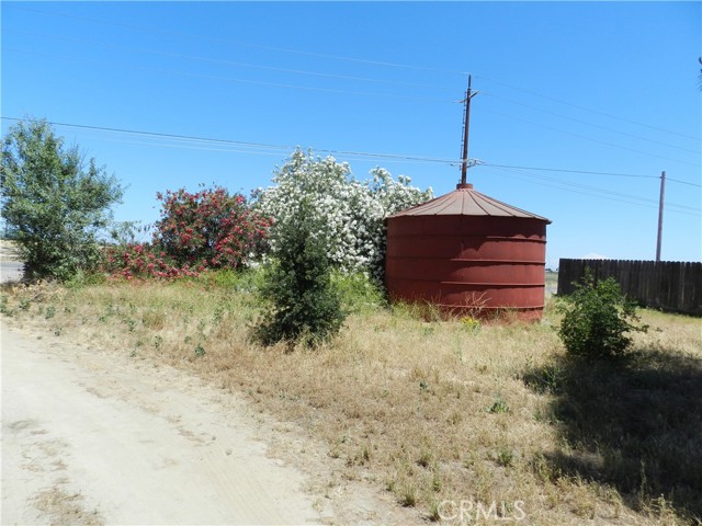 Detail Gallery Image 5 of 9 For 13761 Westside Bld, Livingston,  CA 95334 - 1 Beds | 1 Baths