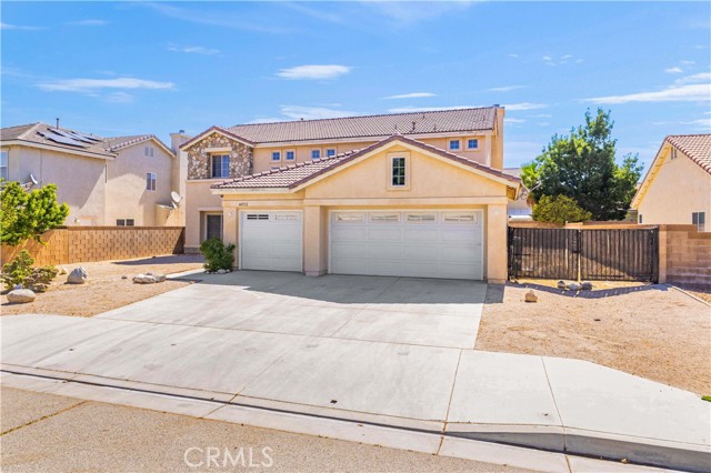 Detail Gallery Image 2 of 38 For 44532 37th St, Lancaster,  CA 93536 - 4 Beds | 3 Baths