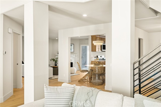 Detail Gallery Image 14 of 60 For 11 Thunder Trl #6,  Irvine,  CA 92614 - 4 Beds | 2/1 Baths