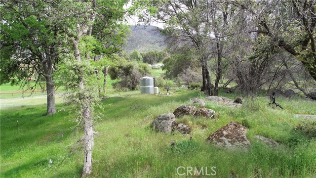 Detail Gallery Image 1 of 12 For 4067 Triangle Rd, Mariposa,  CA 95338 - – Beds | – Baths