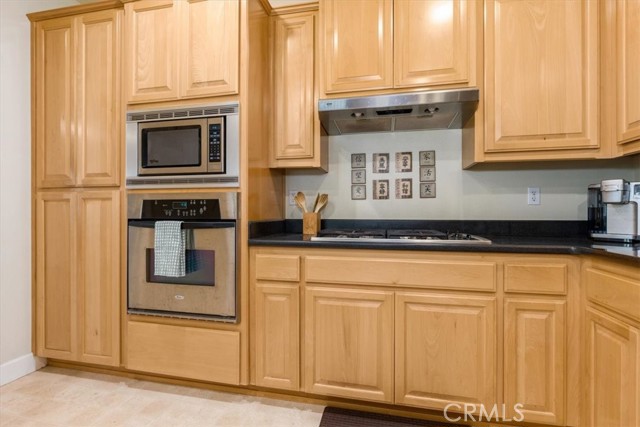 6195 Via Huerto Ct, Atascadero CA: https://media.crmls.org/medias/0bce40cc-d6ee-4a42-a307-e64f7f19b0f5.jpg