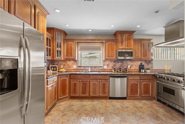 Detail Gallery Image 11 of 32 For 1108 Greenhedge St, Torrance,  CA 90502 - 3 Beds | 2 Baths