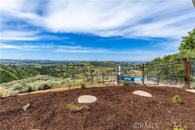 Detail Gallery Image 54 of 66 For 5530 El Pharo, Paso Robles,  CA 93446 - 5 Beds | 2/1 Baths
