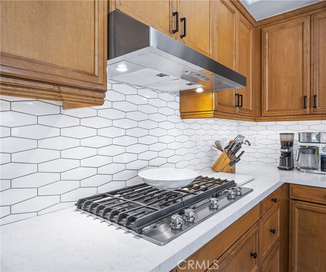 45 Coriander, Irvine CA: https://media.crmls.org/medias/0bcfe6cf-88a9-4961-8a67-affbe8621c9b.jpg
