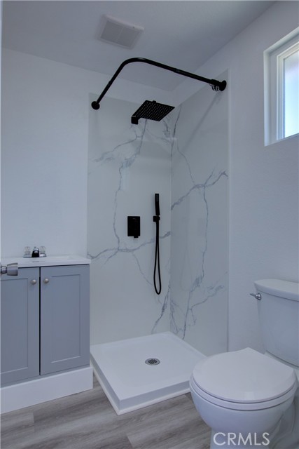 Detail Gallery Image 17 of 21 For 12337 W Main St, Turlock,  CA 95380 - 1 Beds | 2 Baths