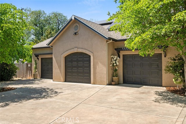 11 Sycamore Valley Road, Chico CA: https://media.crmls.org/medias/0bd00017-ff69-425e-a08b-e8907c31f154.jpg
