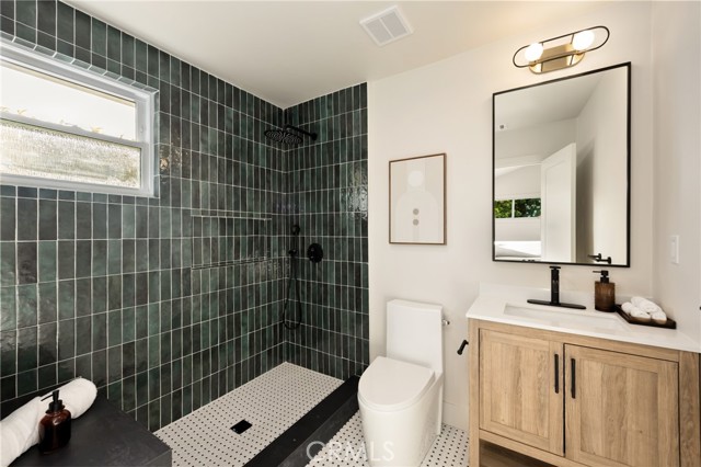 Detail Gallery Image 29 of 37 For 1839 Pitcairn Dr, Costa Mesa,  CA 92626 - 5 Beds | 4/1 Baths