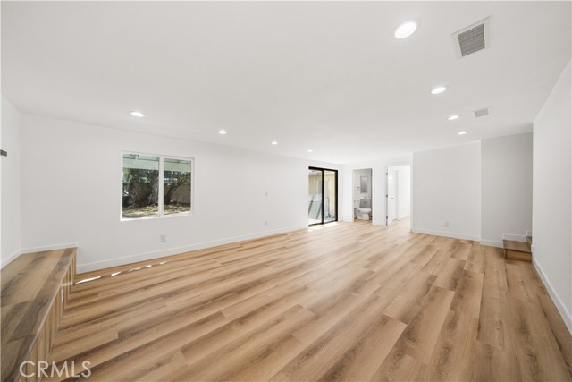 8139 N Maple Avenue, Rialto CA: https://media.crmls.org/medias/0bd0b493-7a03-4d1e-b17c-eaf1a3417d0f.jpg