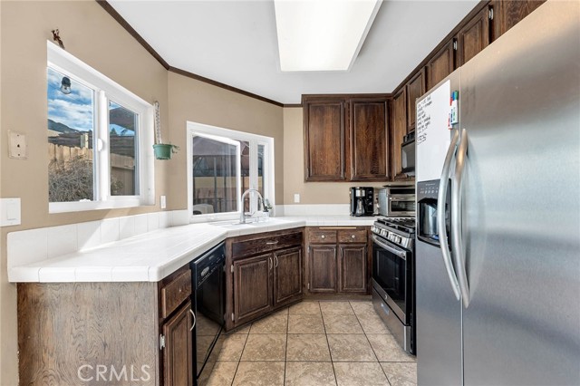 Detail Gallery Image 14 of 43 For 13974 Olive Grove Ln, Sylmar,  CA 91342 - 3 Beds | 2 Baths