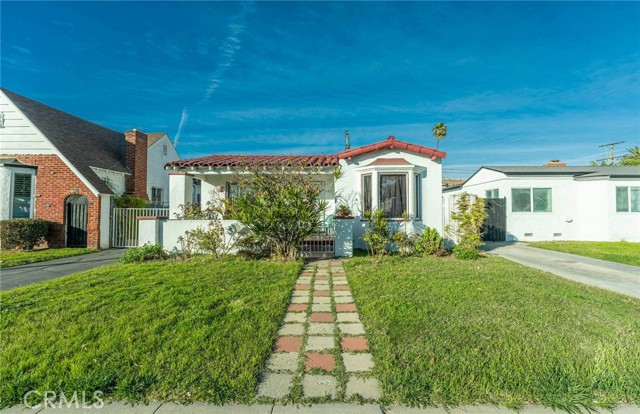 647 103rd Street, Los Angeles, California 90044, 2 Bedrooms Bedrooms, ,1 BathroomBathrooms,Single Family Residence,For Sale,103rd,DW23210231