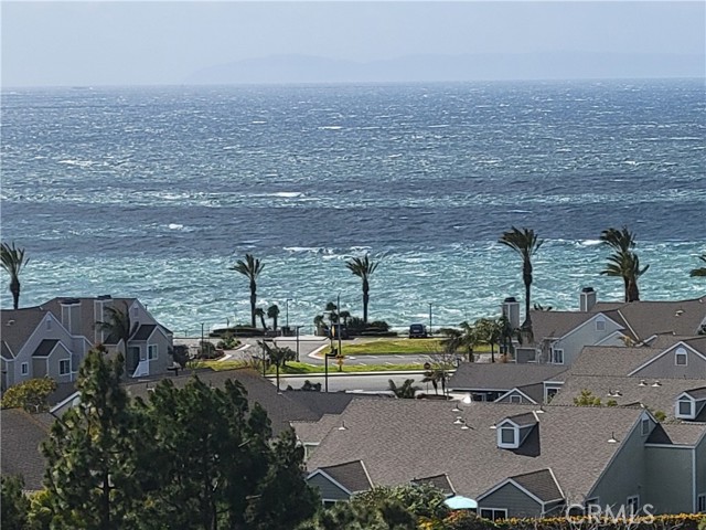 Walk to beach location!