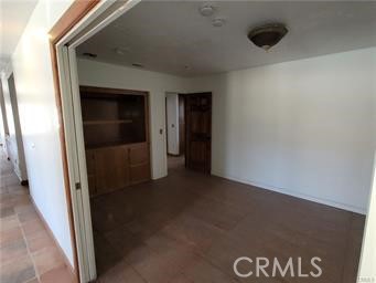 https://media.crmls.org/medias/0bd2dc0d-bc63-40d6-af71-dc4867dbe625.jpg?preset=X-Large