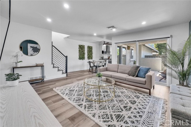 14142 Via Posada, Tustin CA: https://media.crmls.org/medias/0bd38472-9eea-49a5-b4b6-8d8dccaf02d4.jpg