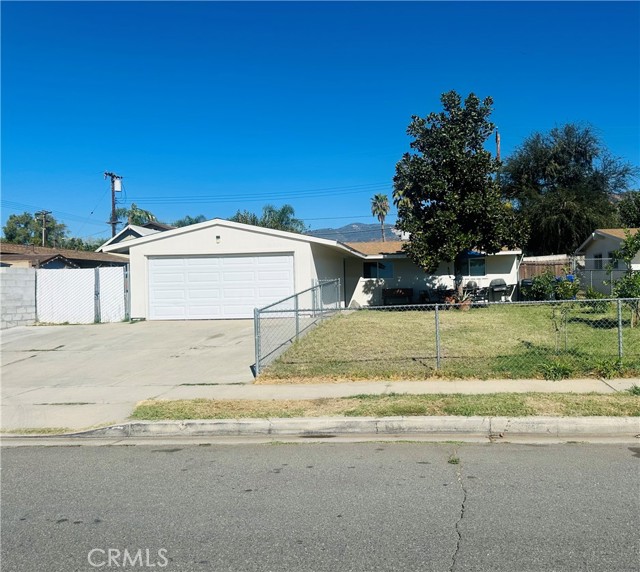 Detail Gallery Image 1 of 45 For 26920 14th St, Highland,  CA 92346 - 3 Beds | 1/1 Baths