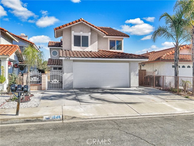 Detail Gallery Image 1 of 1 For 1048 Christobal Ln, Colton,  CA 92324 - 3 Beds | 2/1 Baths