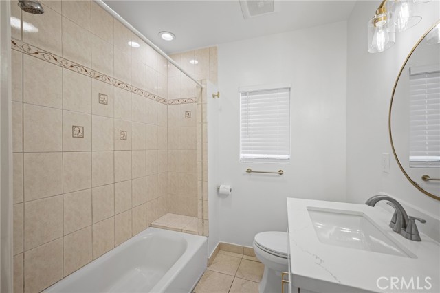 Detail Gallery Image 9 of 12 For 1054 Grover Ave, Glendale,  CA 91201 - 2 Beds | 1 Baths