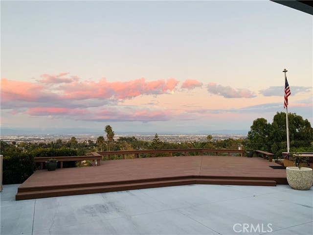 5001 Range Horse Lane, Rolling Hills Estates, California 90274, 3 Bedrooms Bedrooms, ,4 BathroomsBathrooms,Residential,Sold,Range Horse,SB22038227