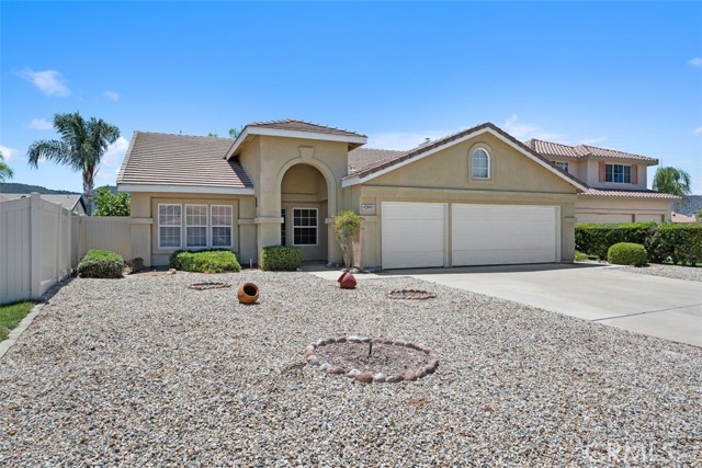 24329 Corte Aldalano, Murrieta CA: https://media.crmls.org/medias/0bd58739-9a66-4716-8864-4ab785213580.jpg