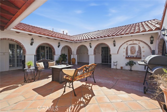 Detail Gallery Image 5 of 44 For 29952 Louis Ave, Canyon Country,  CA 91351 - 5 Beds | 4 Baths