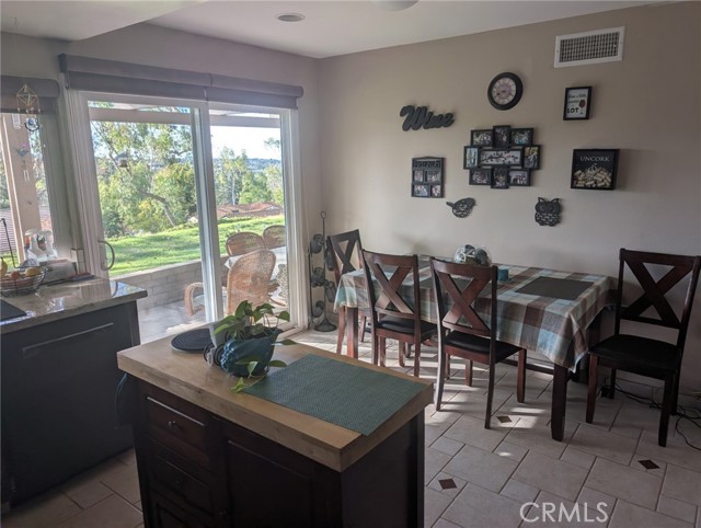 Detail Gallery Image 9 of 23 For 28112 Calle Casal, Mission Viejo,  CA 92692 - 2 Beds | 2 Baths