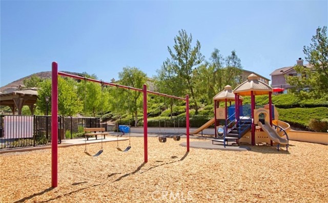 32023 Cottage Glen Drive, Lake Elsinore CA: https://media.crmls.org/medias/0bd78498-679a-42e4-90d2-8de41c3e34f7.jpg