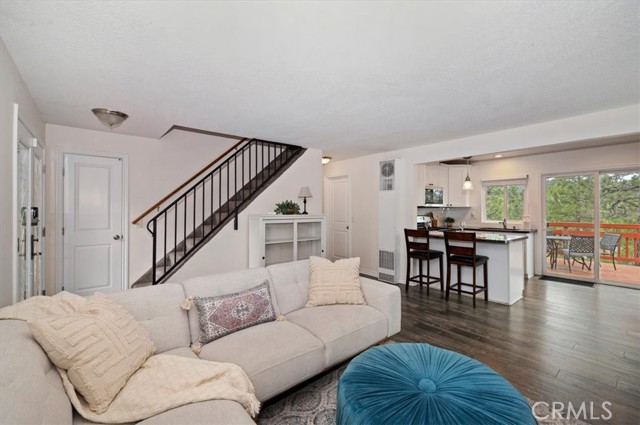 490 Vista, Big Bear Lake, CA 92315