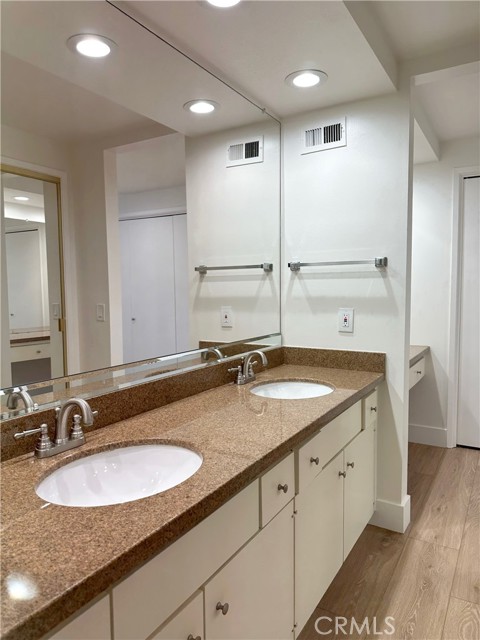 Detail Gallery Image 17 of 26 For 1210 Sandpoint, Corona Del Mar,  CA 92625 - 4 Beds | 2/1 Baths