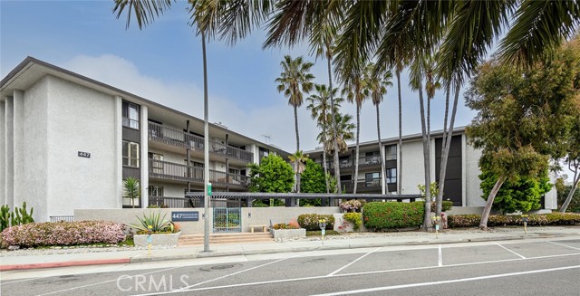 447 Herondo Street, Hermosa Beach, California 90254, 2 Bedrooms Bedrooms, ,2 BathroomsBathrooms,Residential,Sold,Herondo,PV24070889