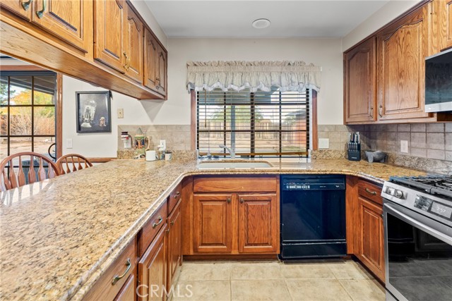 Detail Gallery Image 18 of 39 For 15712 Cashew, Hesperia,  CA 92345 - 3 Beds | 2 Baths