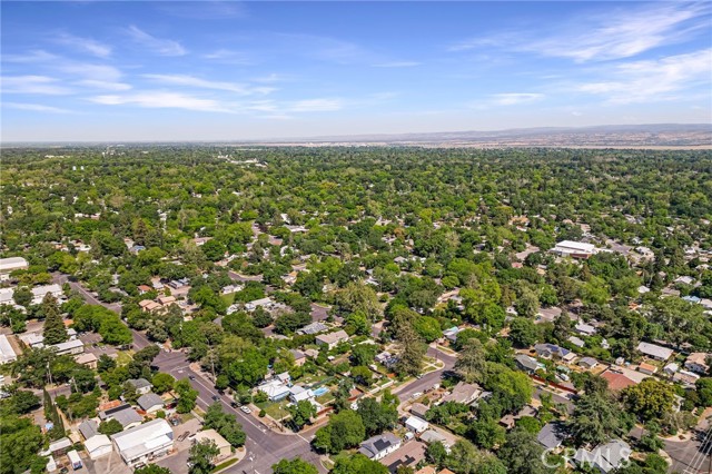 1617 Hemlock Street, Chico CA: https://media.crmls.org/medias/0bd8c616-68ae-4ffd-abd6-36e8b82641a3.jpg