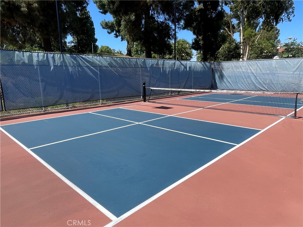 https://media.crmls.org/medias/0bd91428-e912-4aed-8929-c14156317002.jpg?preset=X-Large