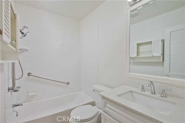 Detail Gallery Image 11 of 23 For 18645 Hatteras St #131,  Tarzana,  CA 91356 - 1 Beds | 1 Baths